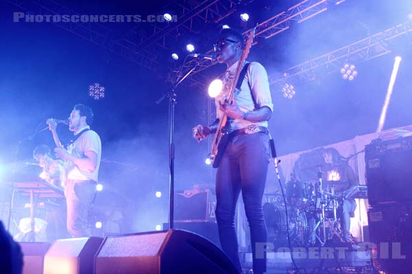 METRONOMY - 2011-09-11 - PARIS - Parc de Bagatelle - 